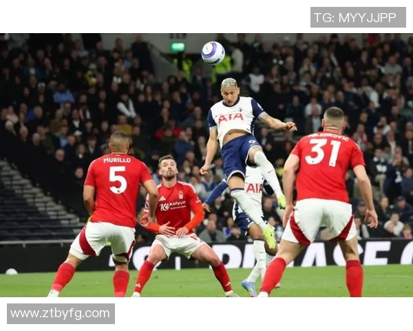 热刺与曼城激战正酣比分悬念引发球迷热议